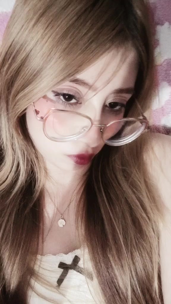 @Lena ♡