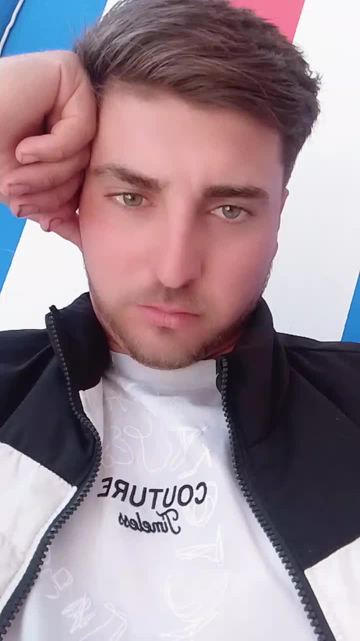 @Valentin Laurențiu 👀