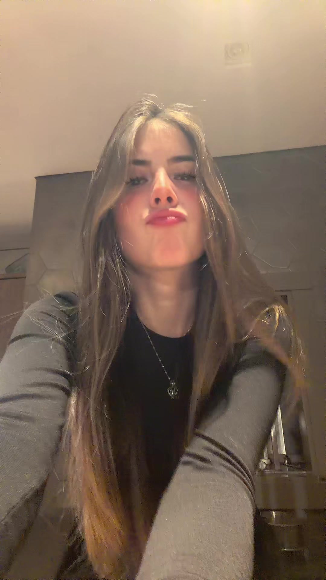 @Lo