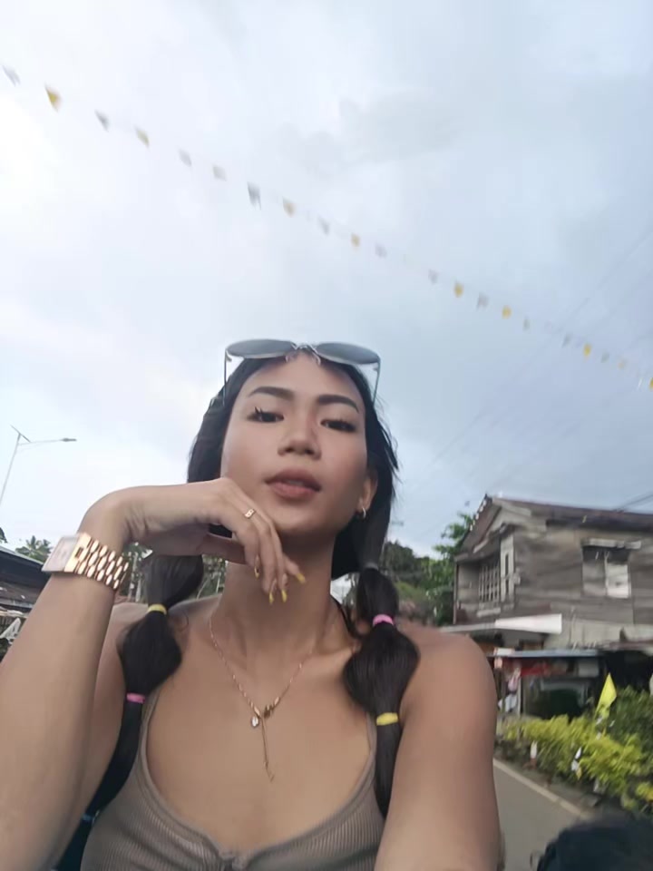 @Ms. Liway