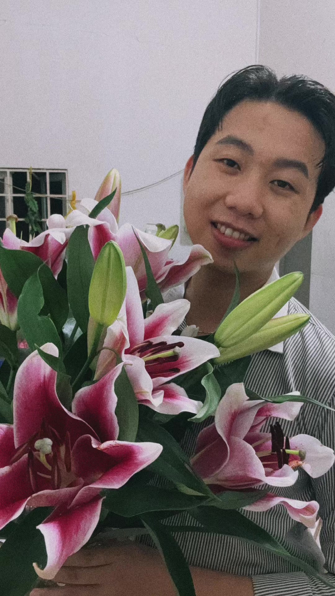 @Hiển