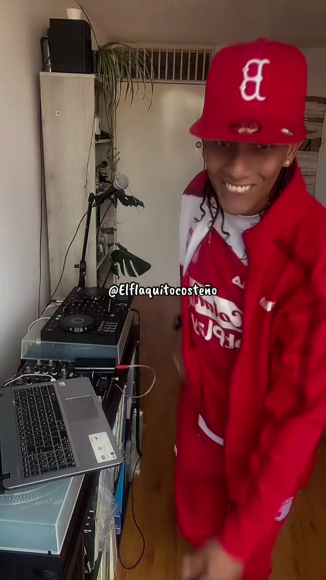 @El flaquito coste&ntilde;o🕺🔥