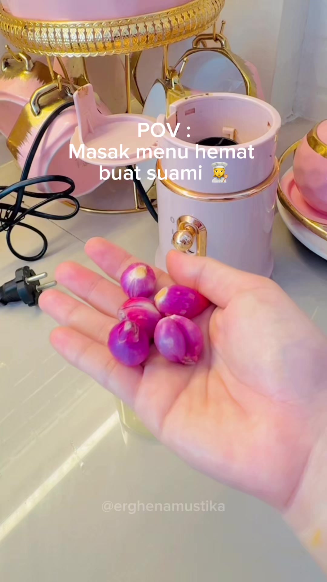 @IG : @erghenamustika