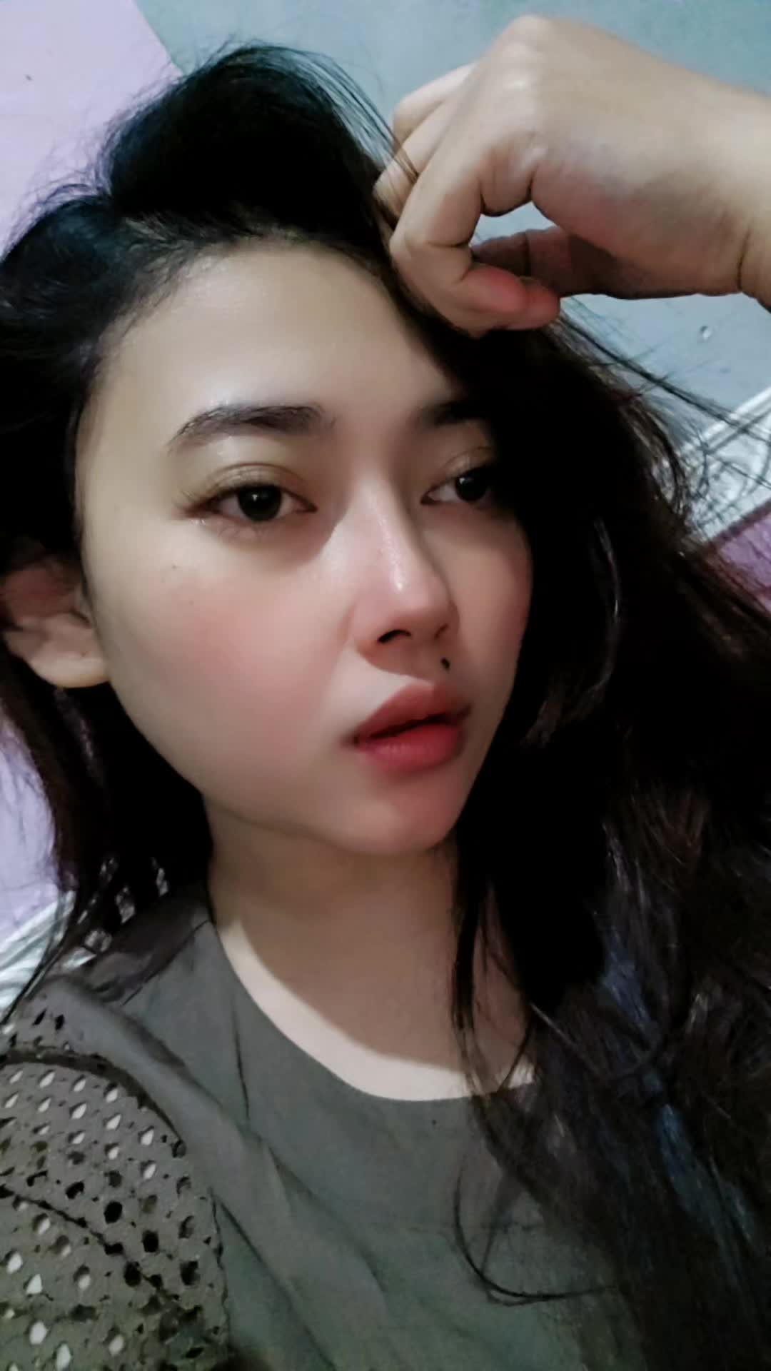@r3nnyNurAnnia