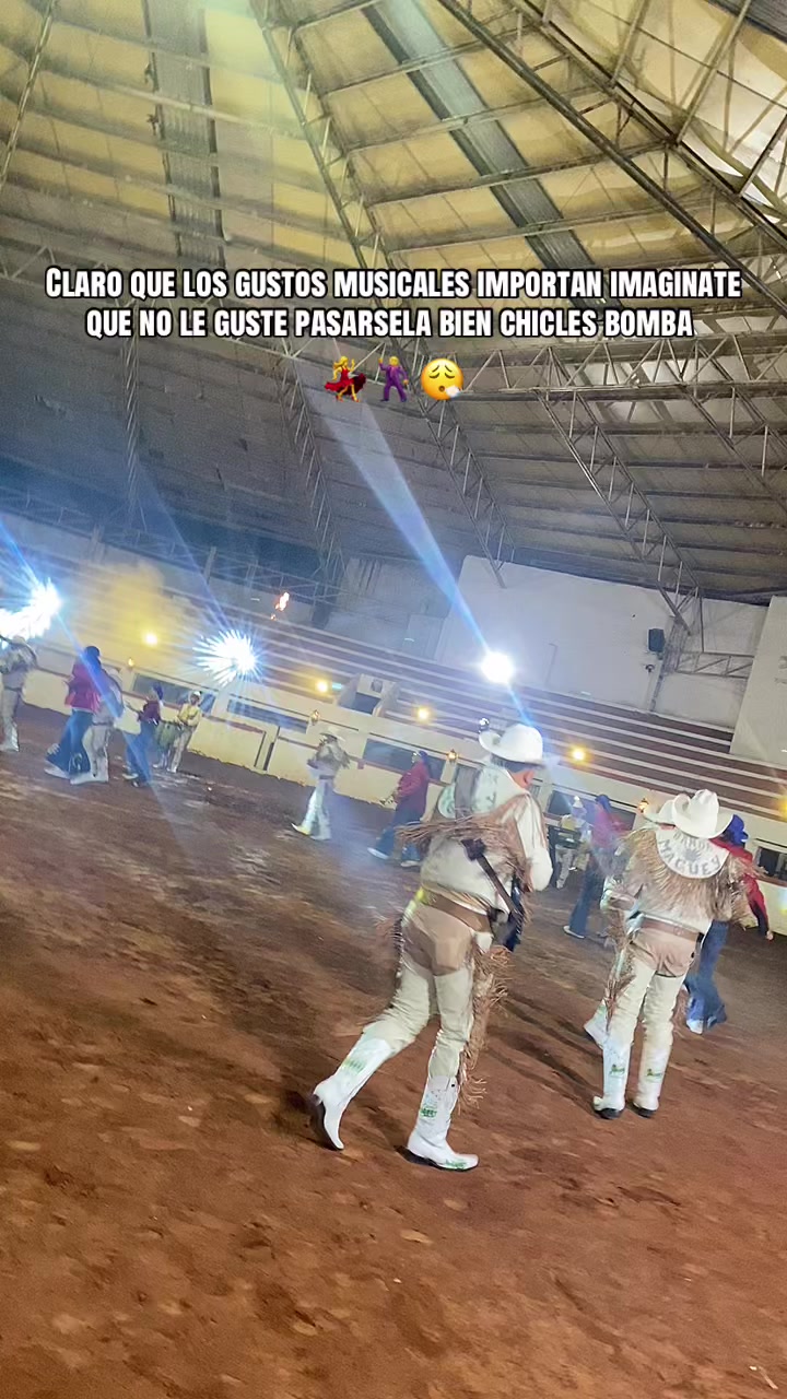 @faticovarrubias_