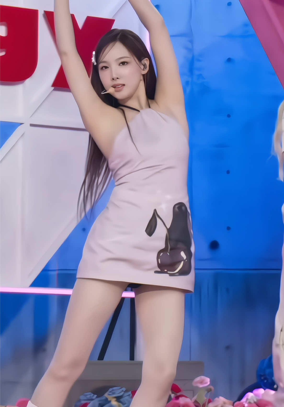 @<3