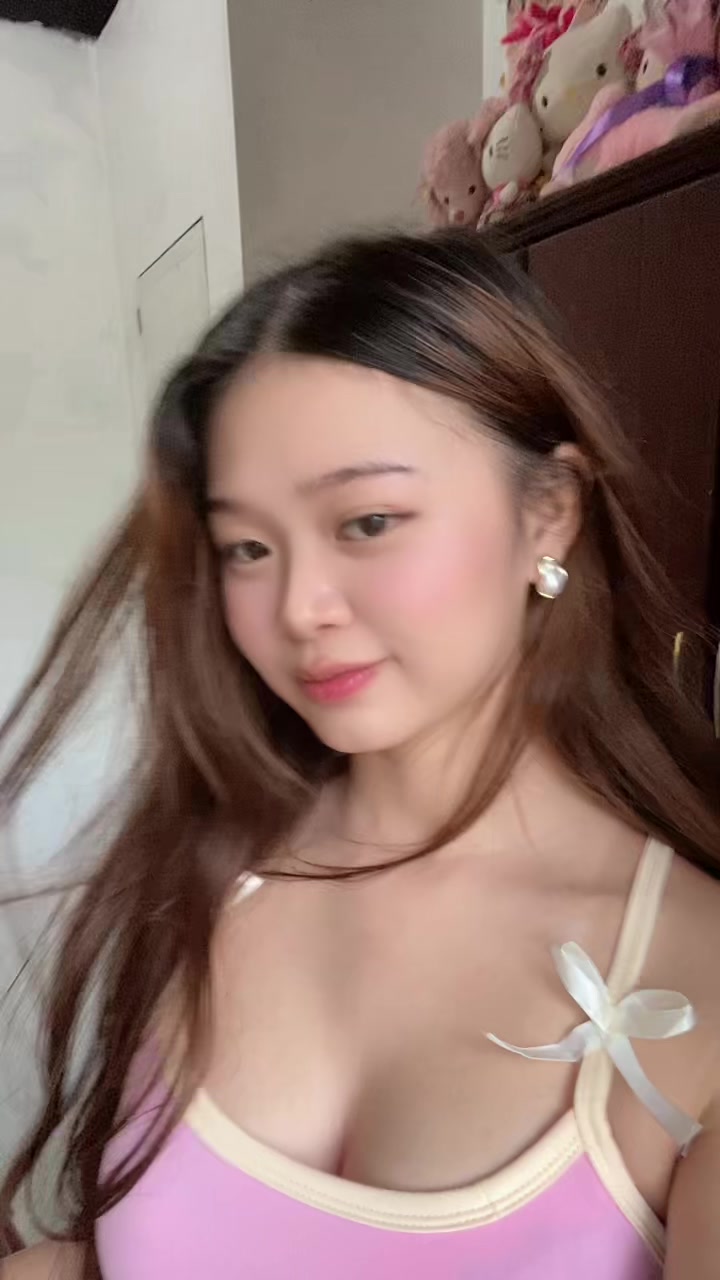 @qyeesi