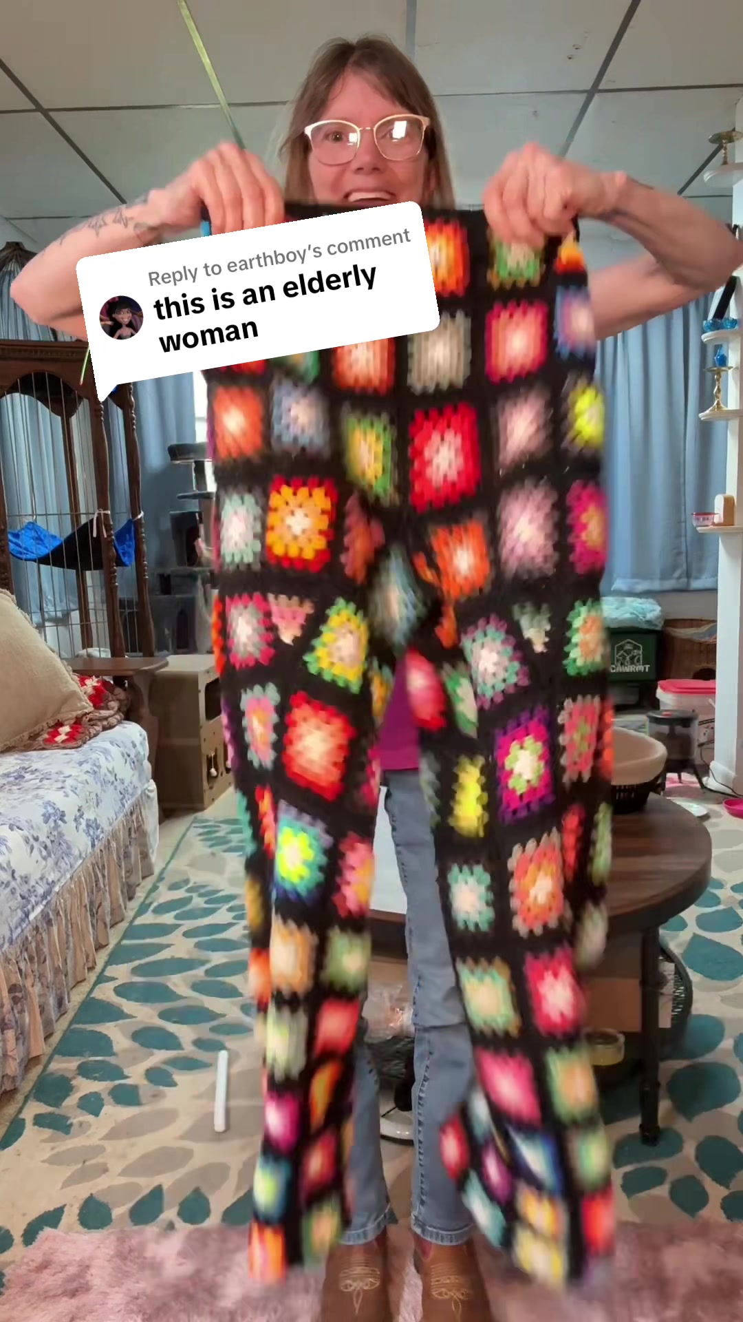 @CraftyLori🧵sews rite