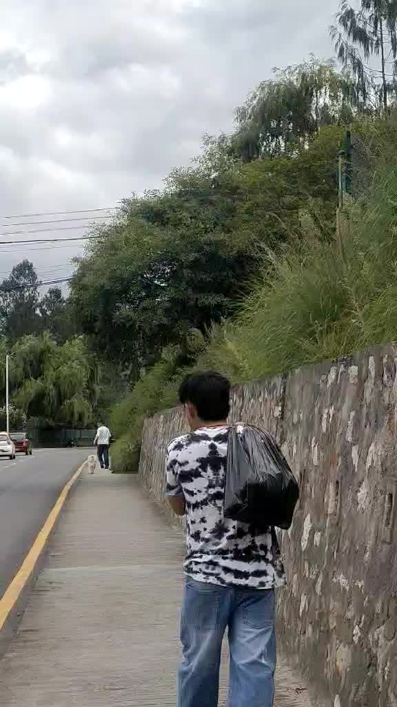 @p-z&otilde;m🫧