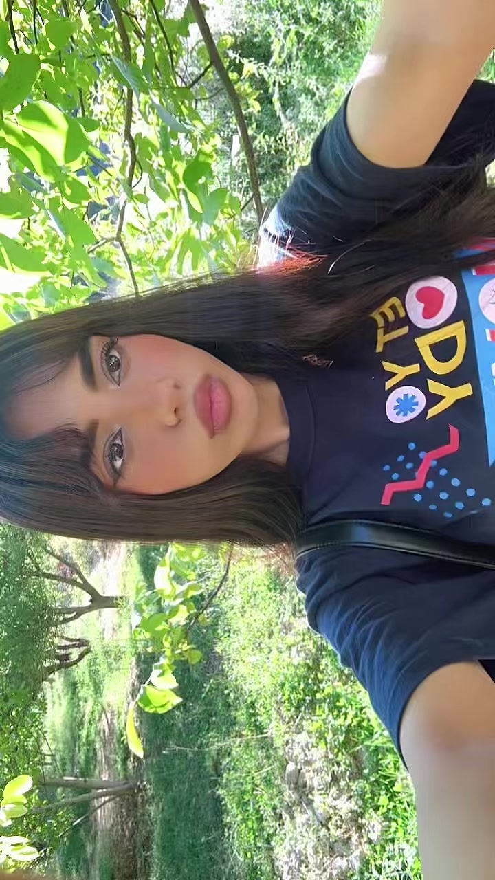 @𝑉𝑎l𝑒ri𝑎࿐̣࣪.