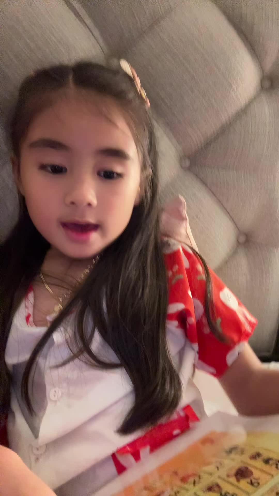 @Viviana