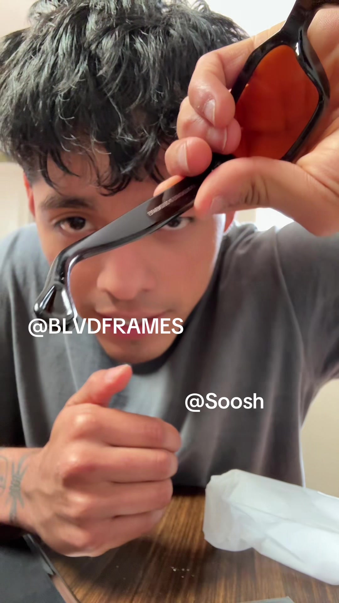 @Lu