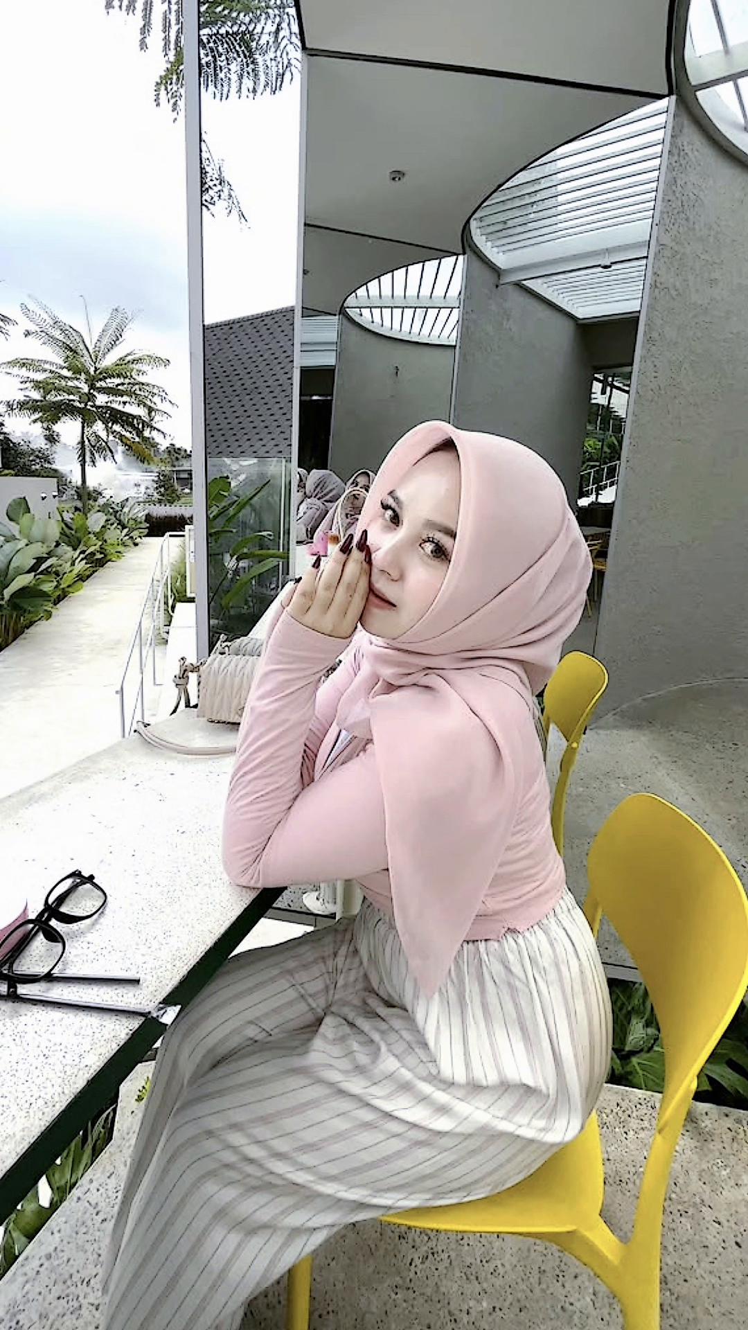 @anniputri5