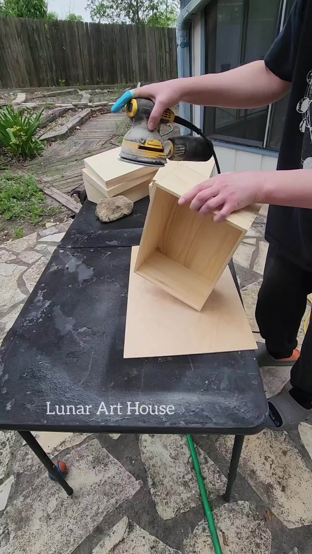 @LunarArtHouse