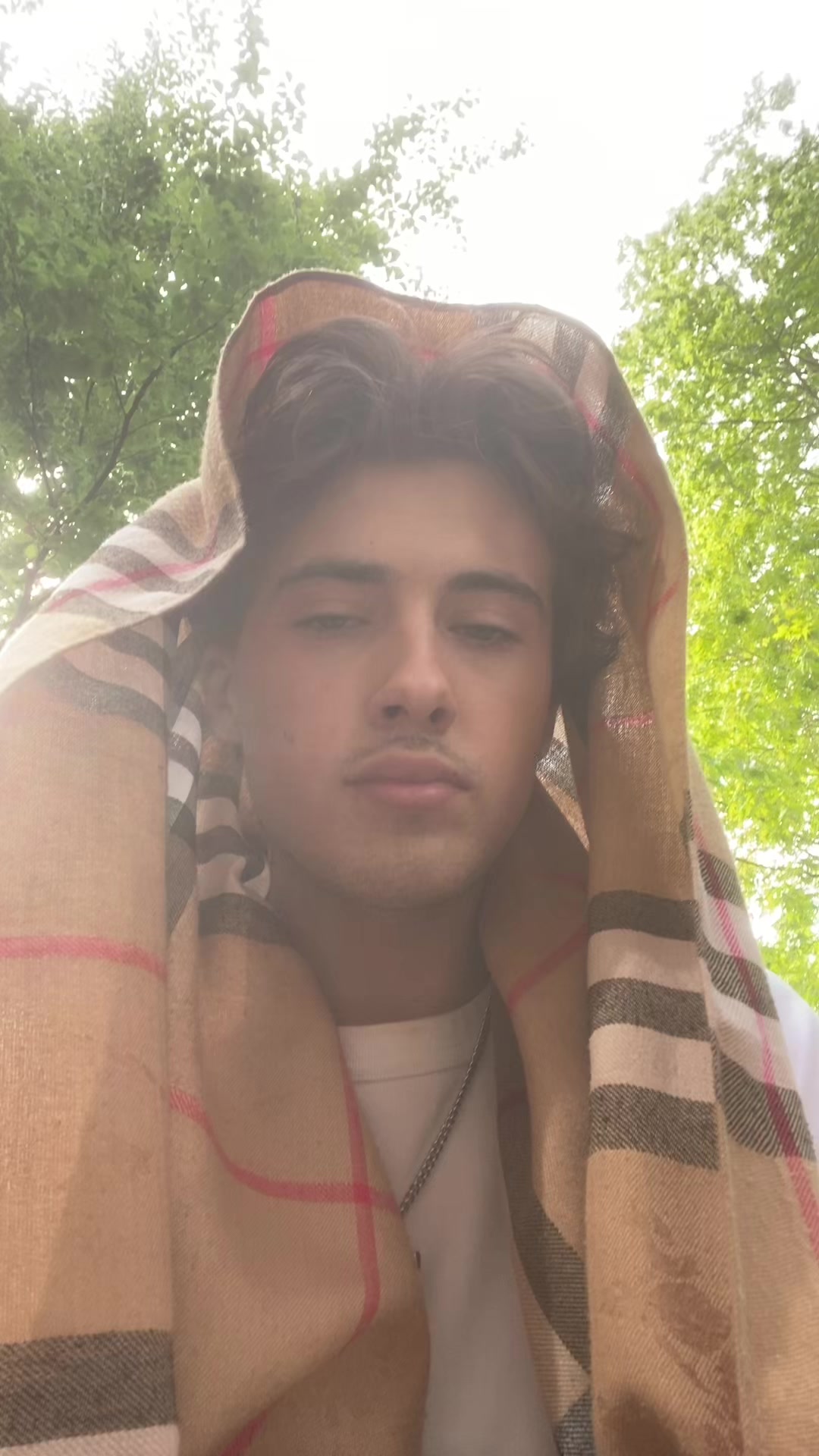 @?