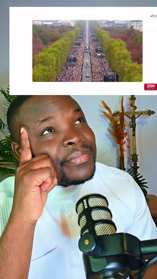 @Padre Précieux 🇨🇵🇻🇦