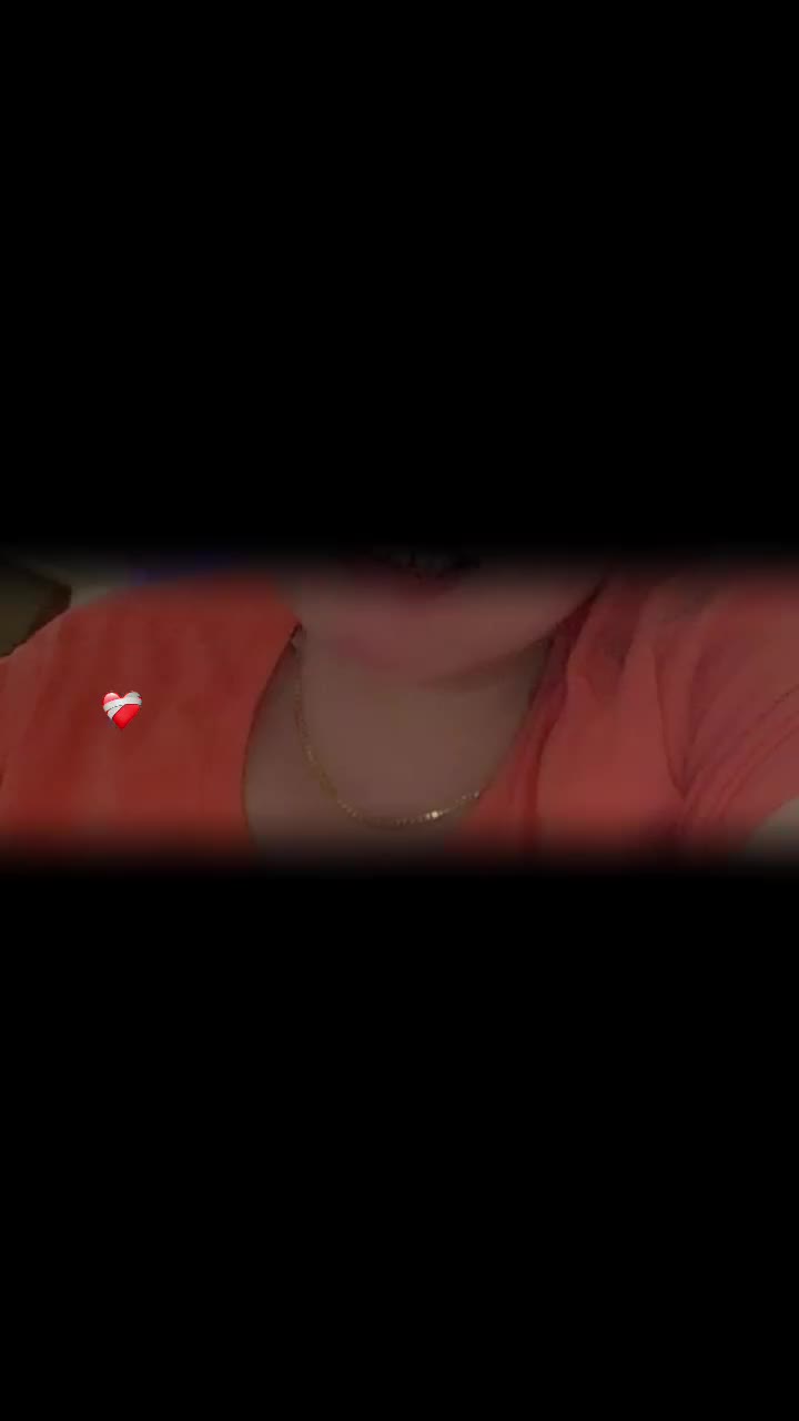 @FluffiBuniTushie