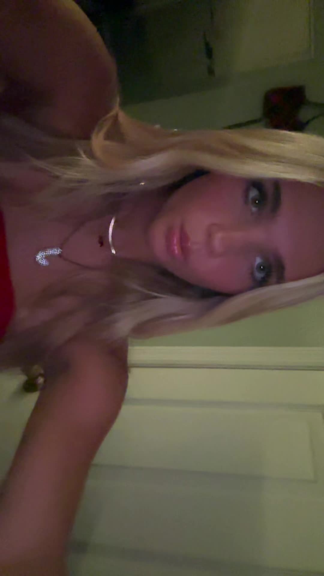 @thatblondandbrunete