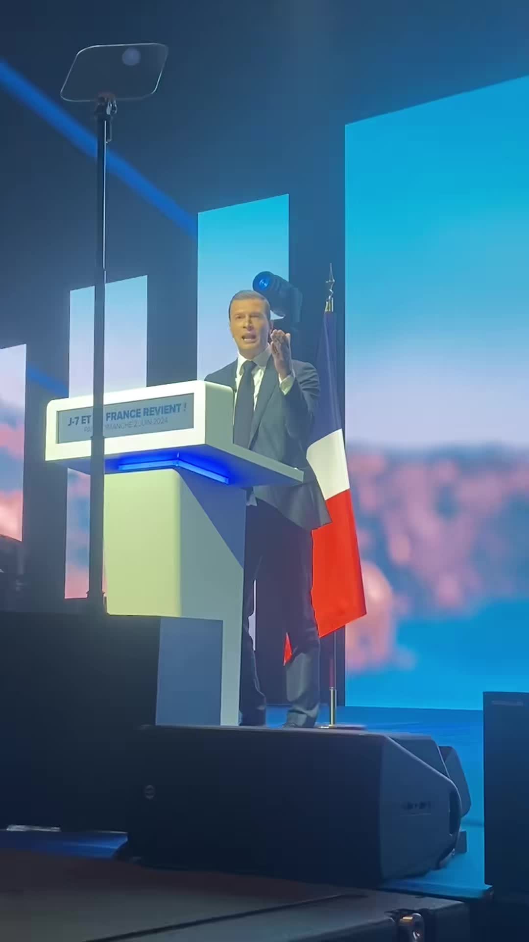 @Marine Présidente fr ®