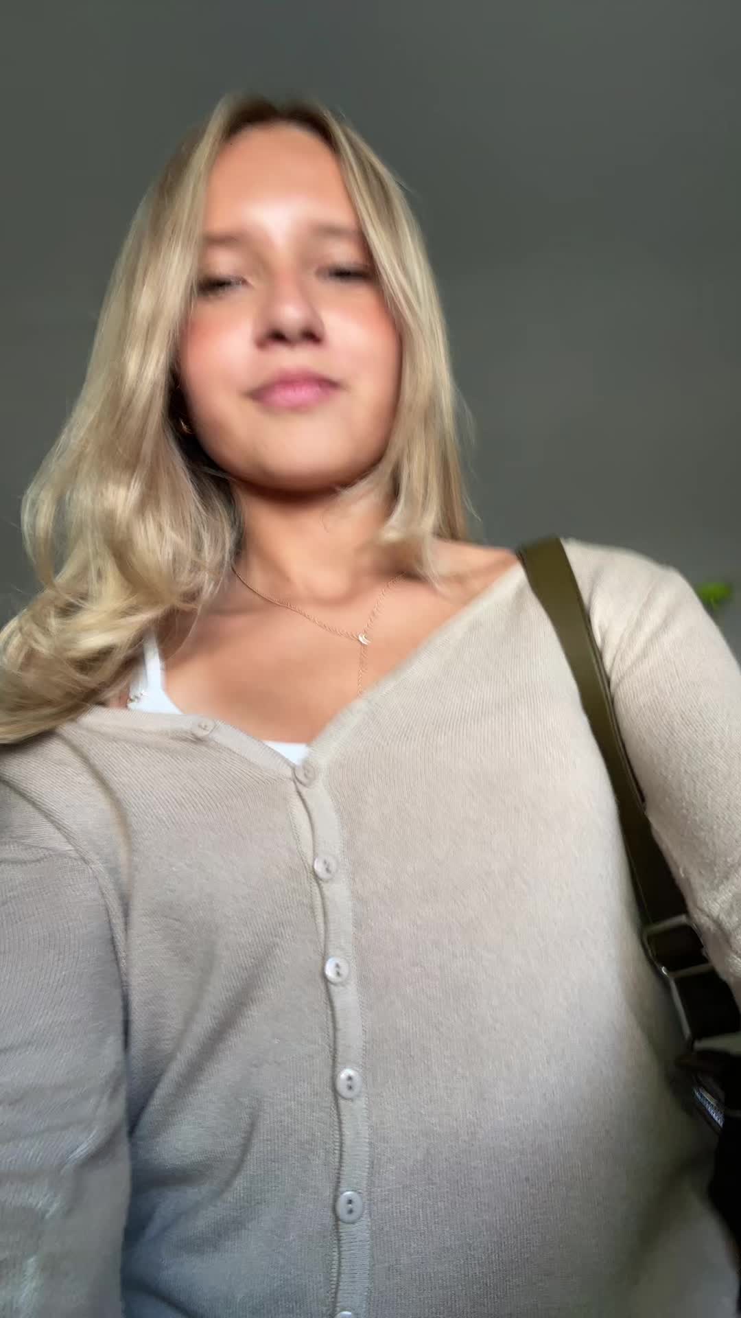 @𝓜𝓲𝓪