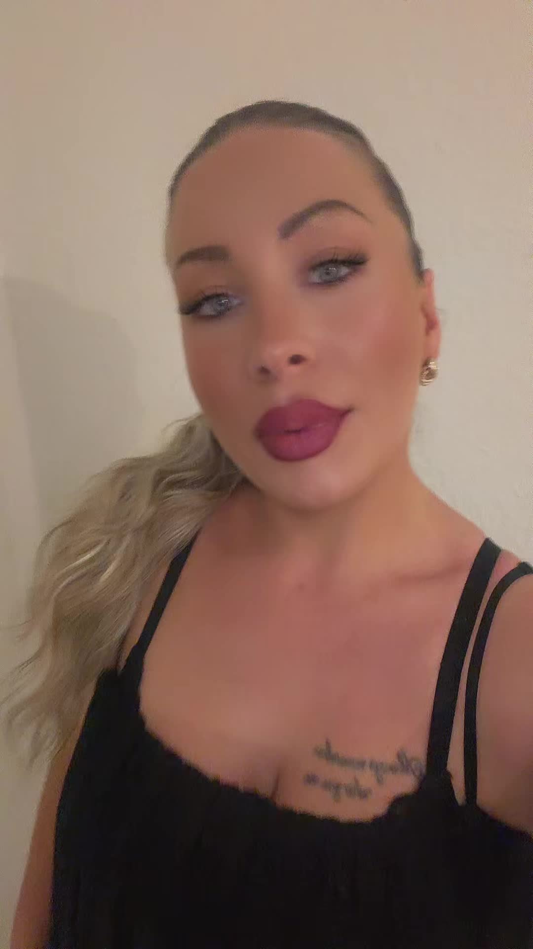 @𝐀𝐧𝐠𝐞𝐥𝐢𝐧𝐚