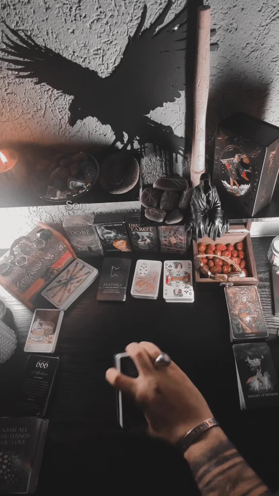 @Nightshade Whispers Tarot