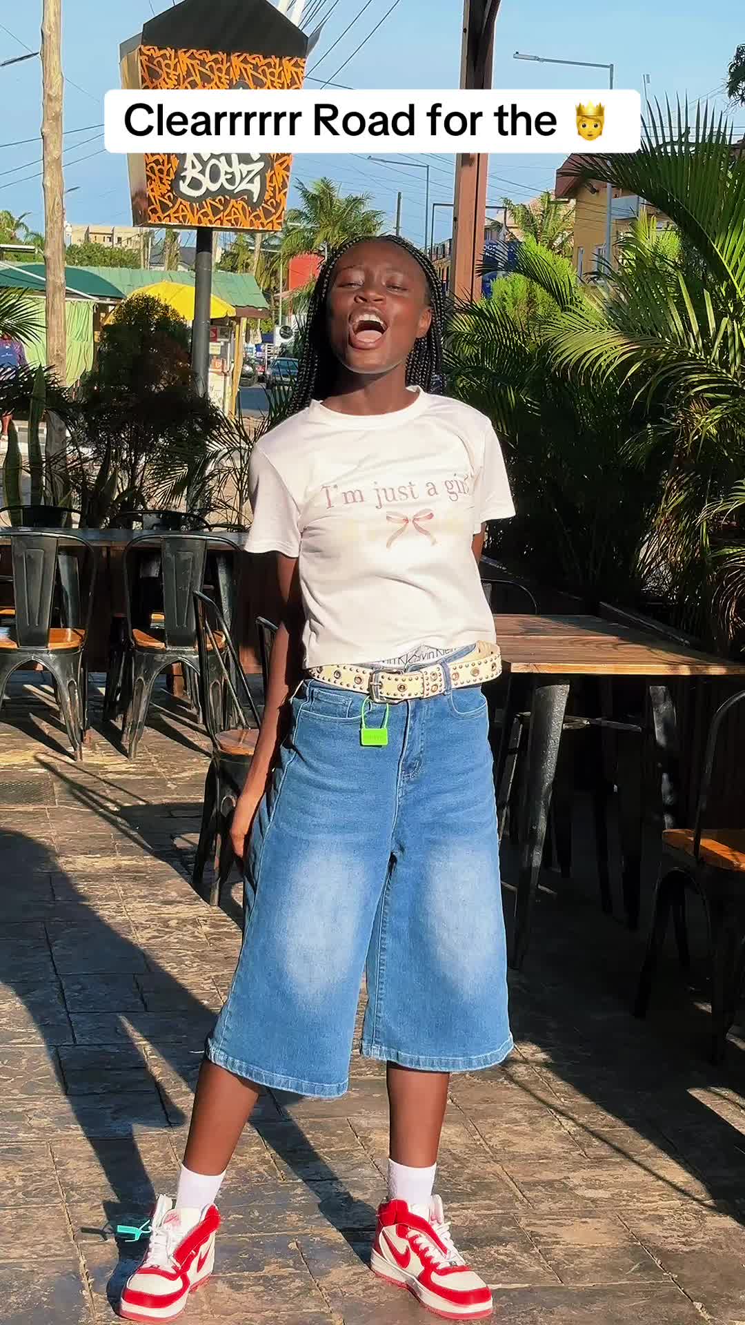 @afrochichi