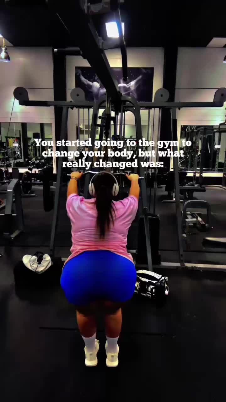 @Melissa Kay ✨🪩🪽🖤✨