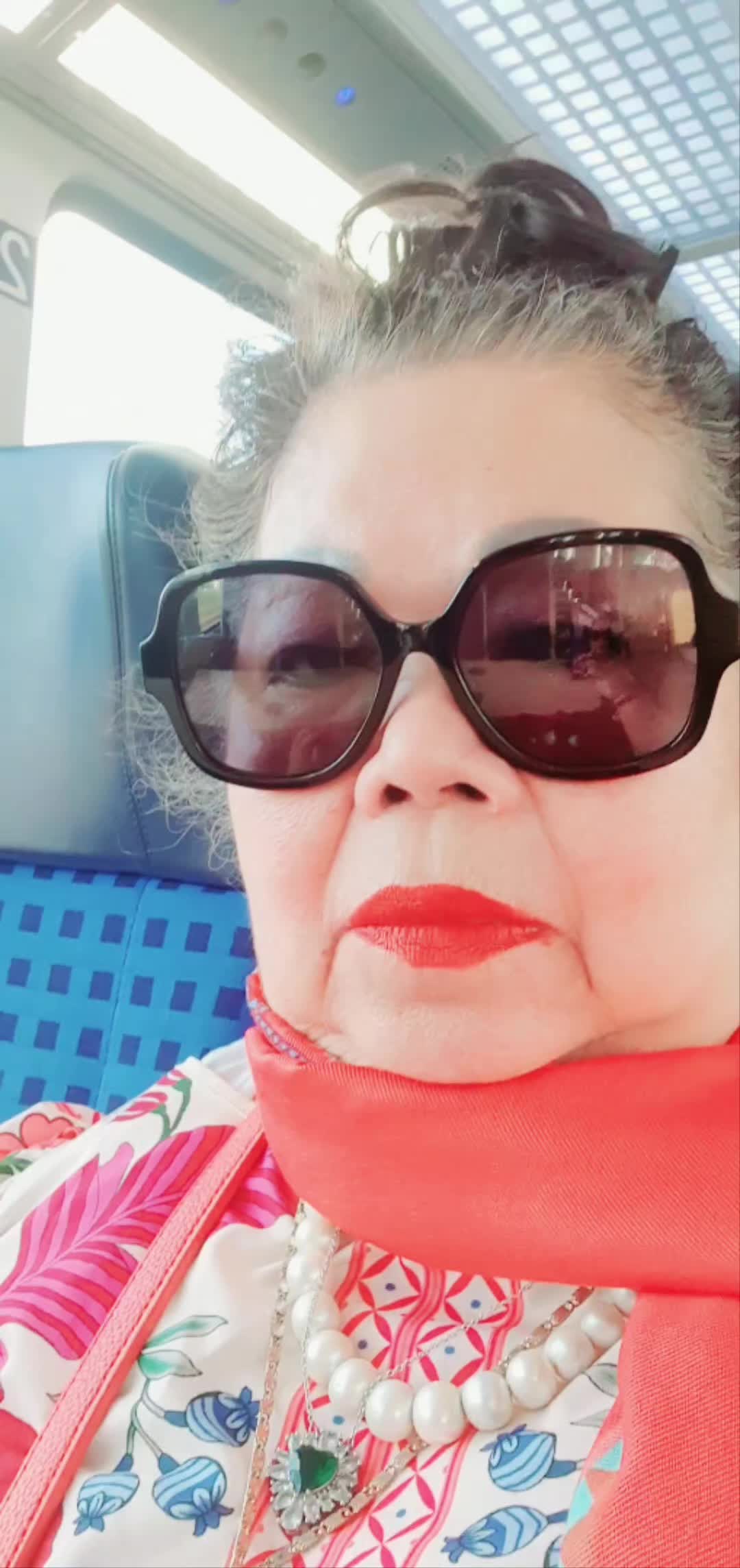 @Bạch yến hoàng