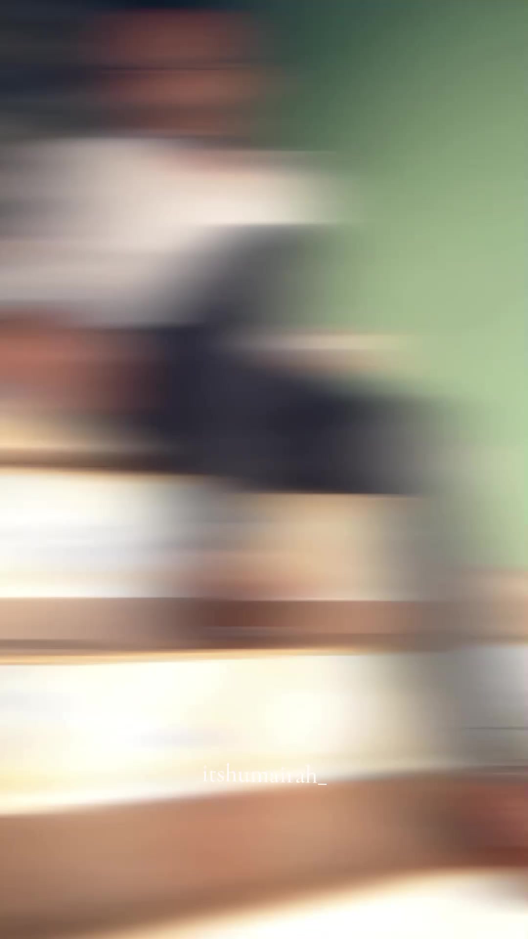 @𝐇