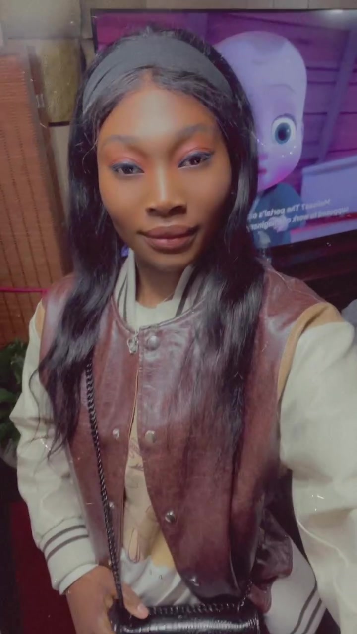 @Cendrillion🌺🌸🧝🏾&zwj;♀️🇺🇸🇧🇫