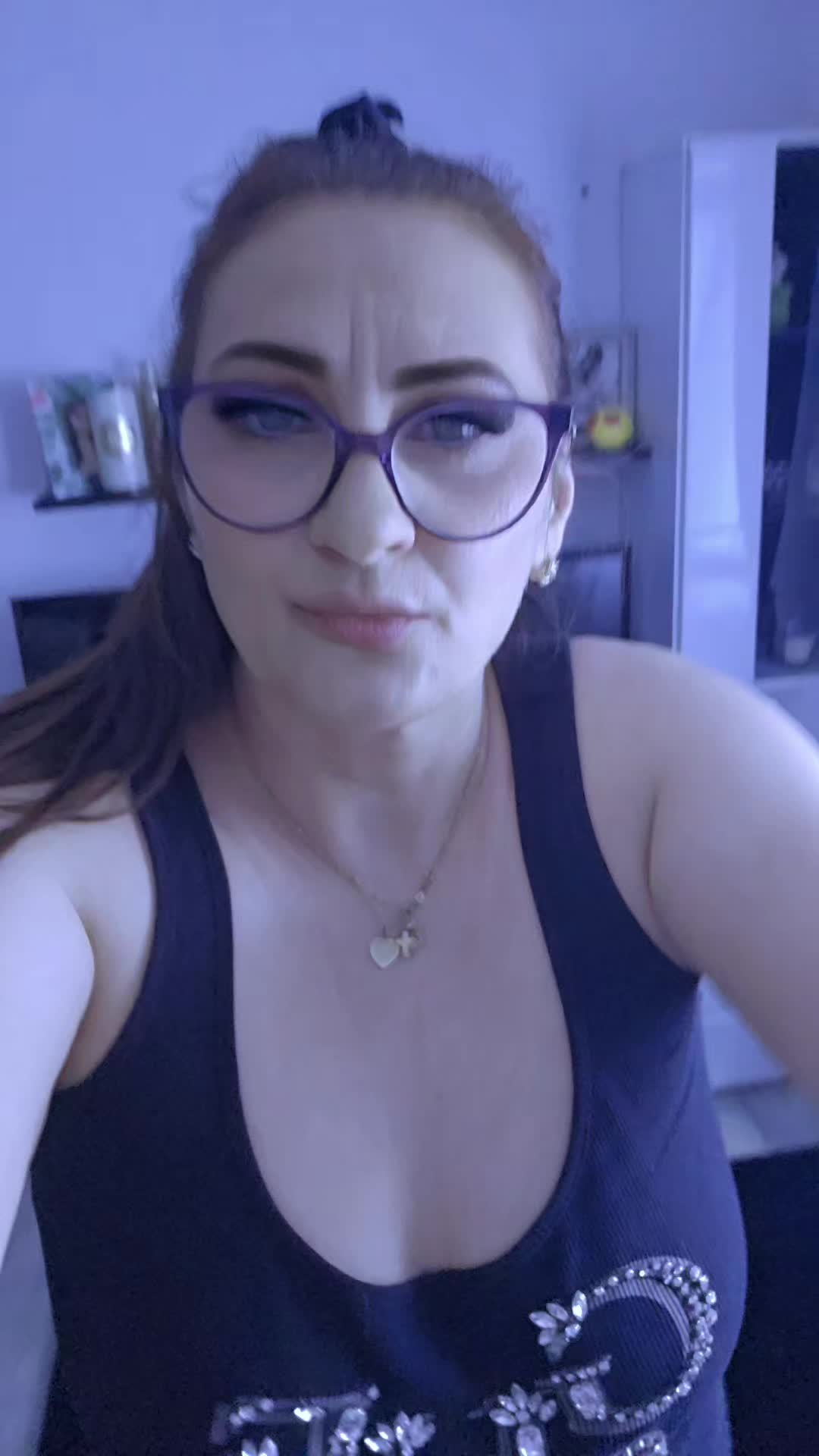 @Dana Daniela342