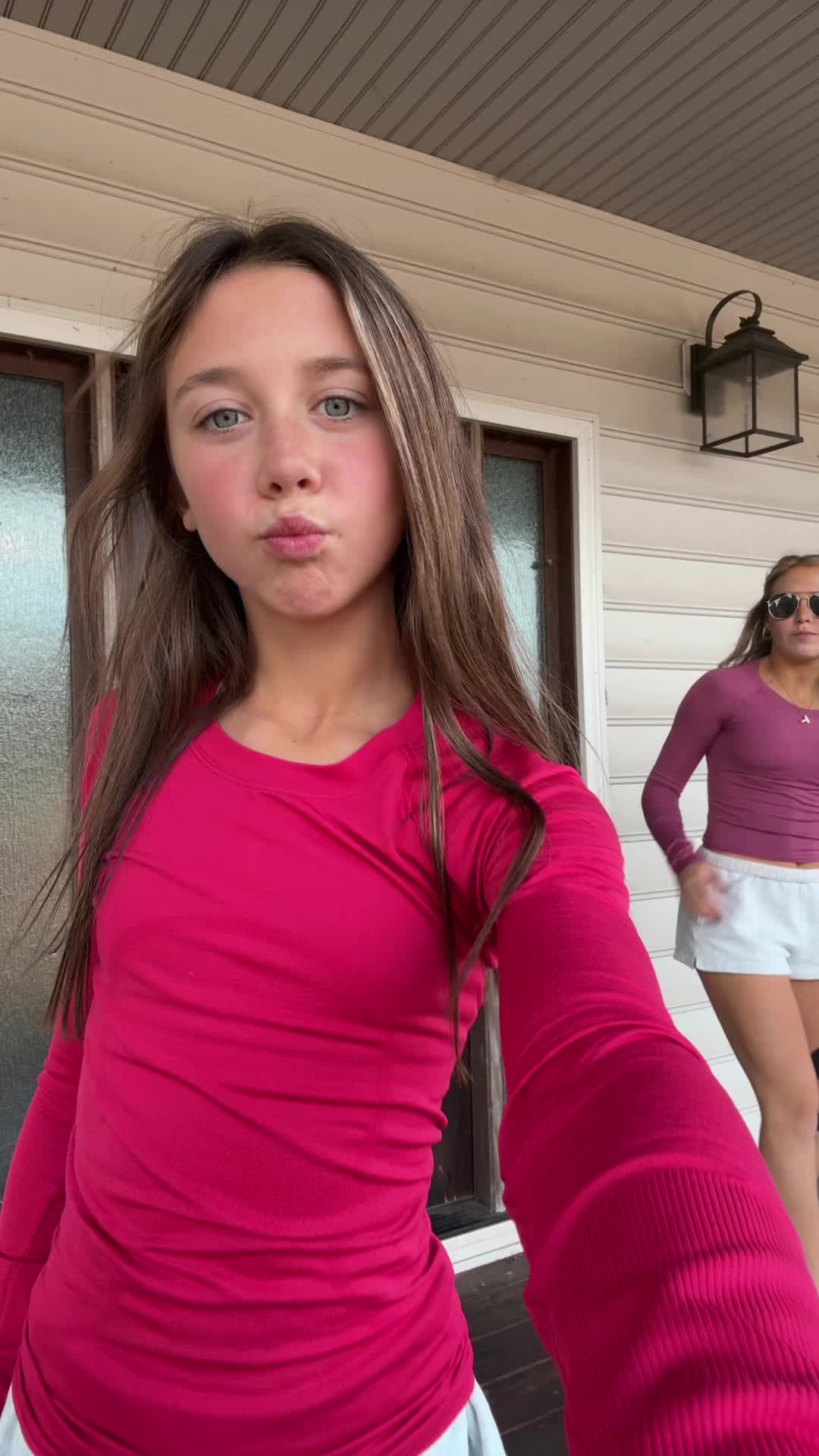 @vadaaa