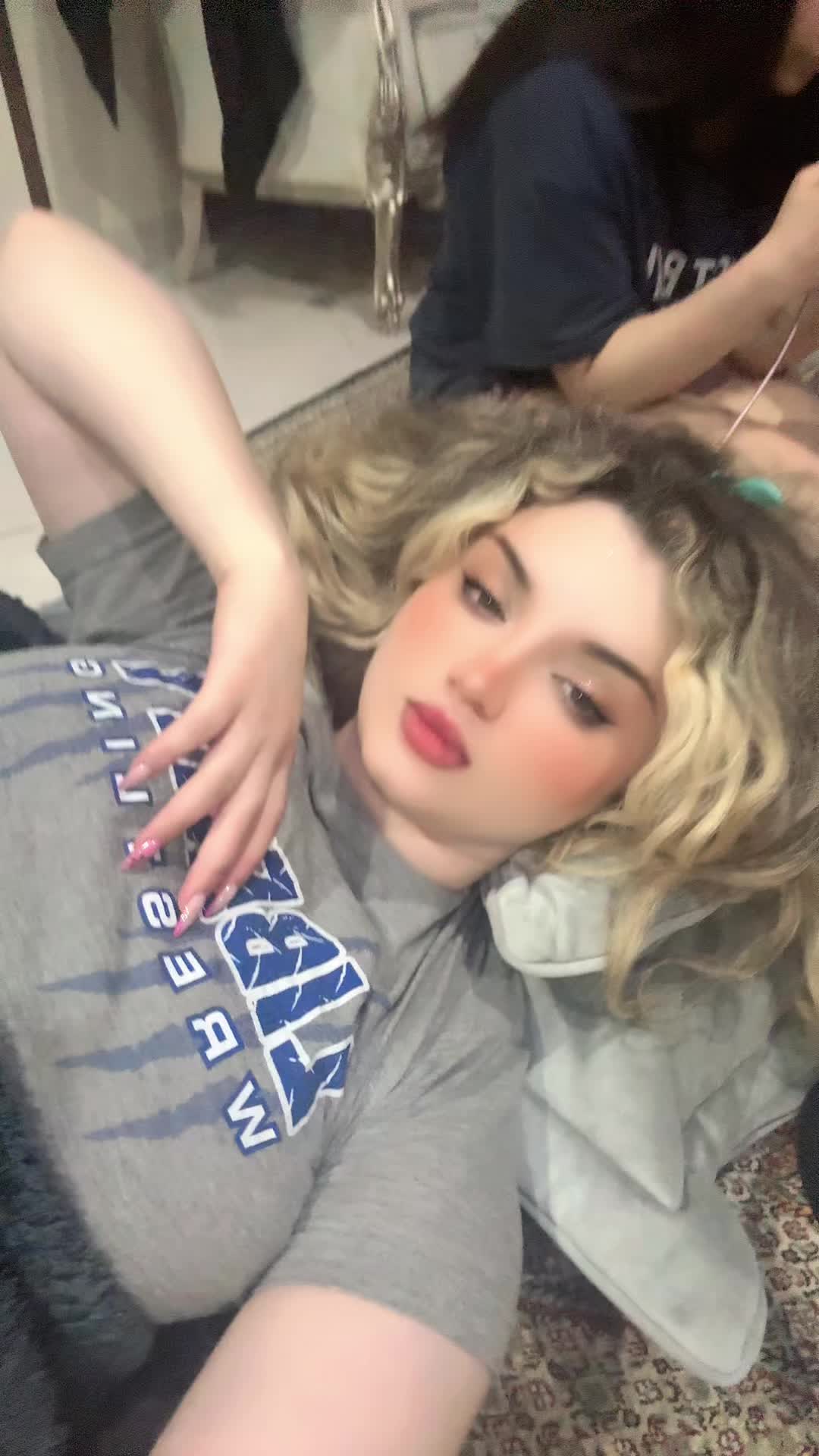 @Anahitaque
