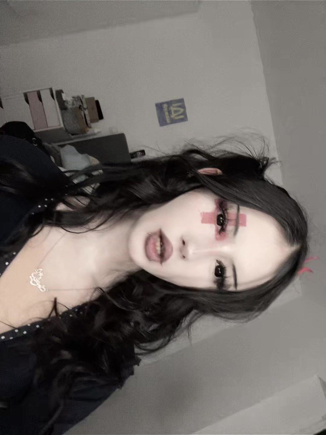 @+