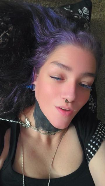 @Devina 🌱🧿✨️