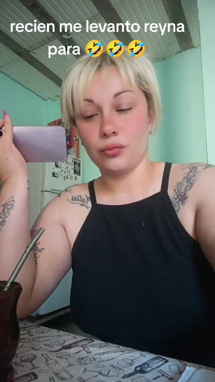 @👸🏼💣