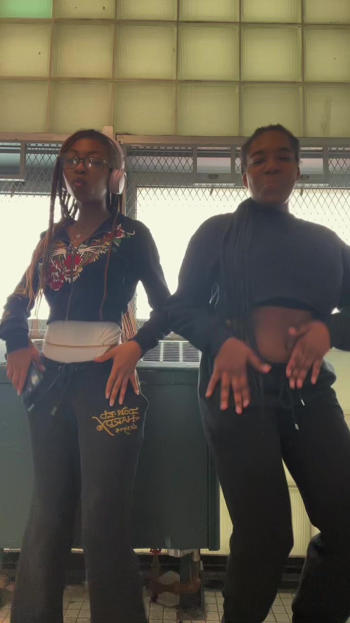 @Nisi