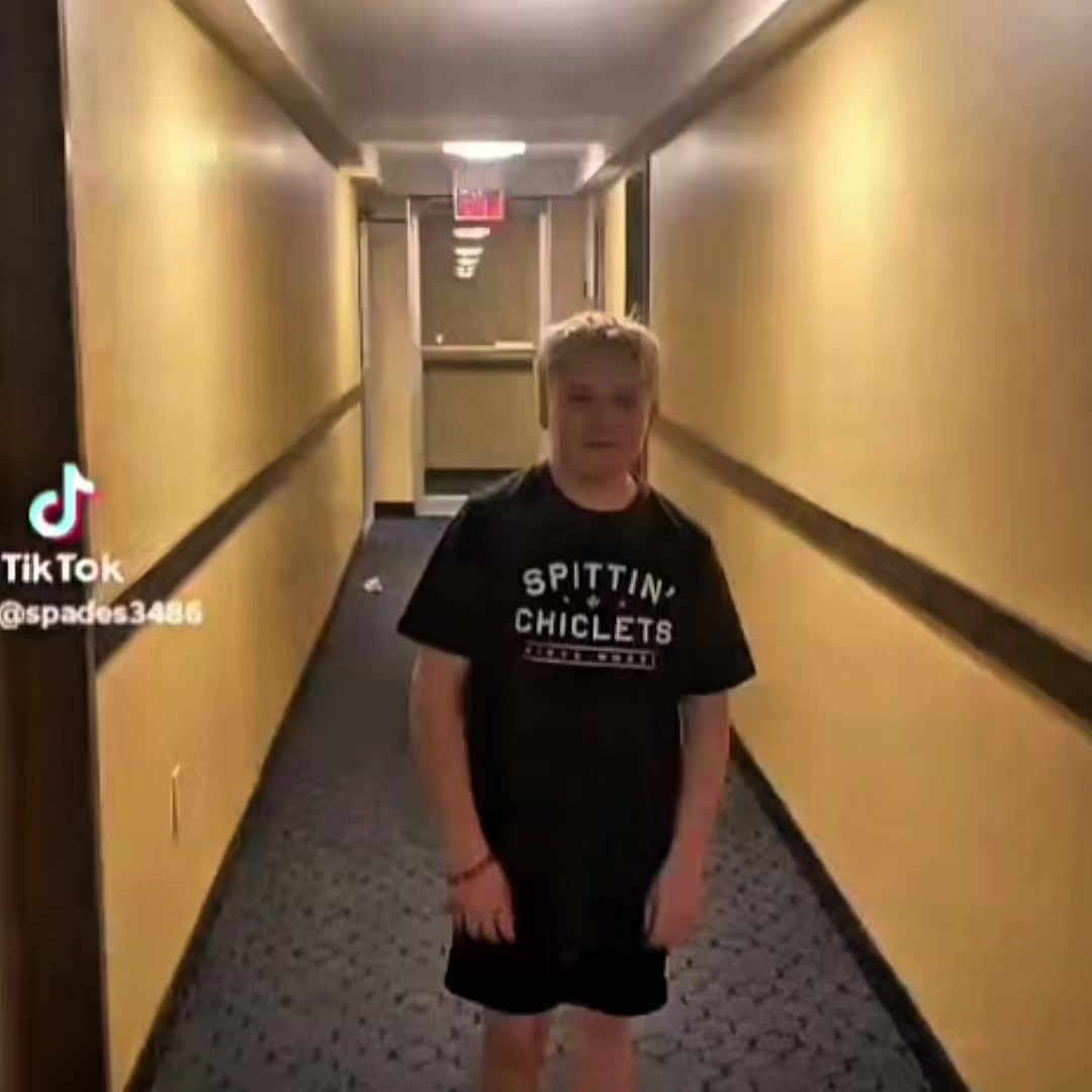 @𝑲𝑨𝒀𝑫𝑬𝑵