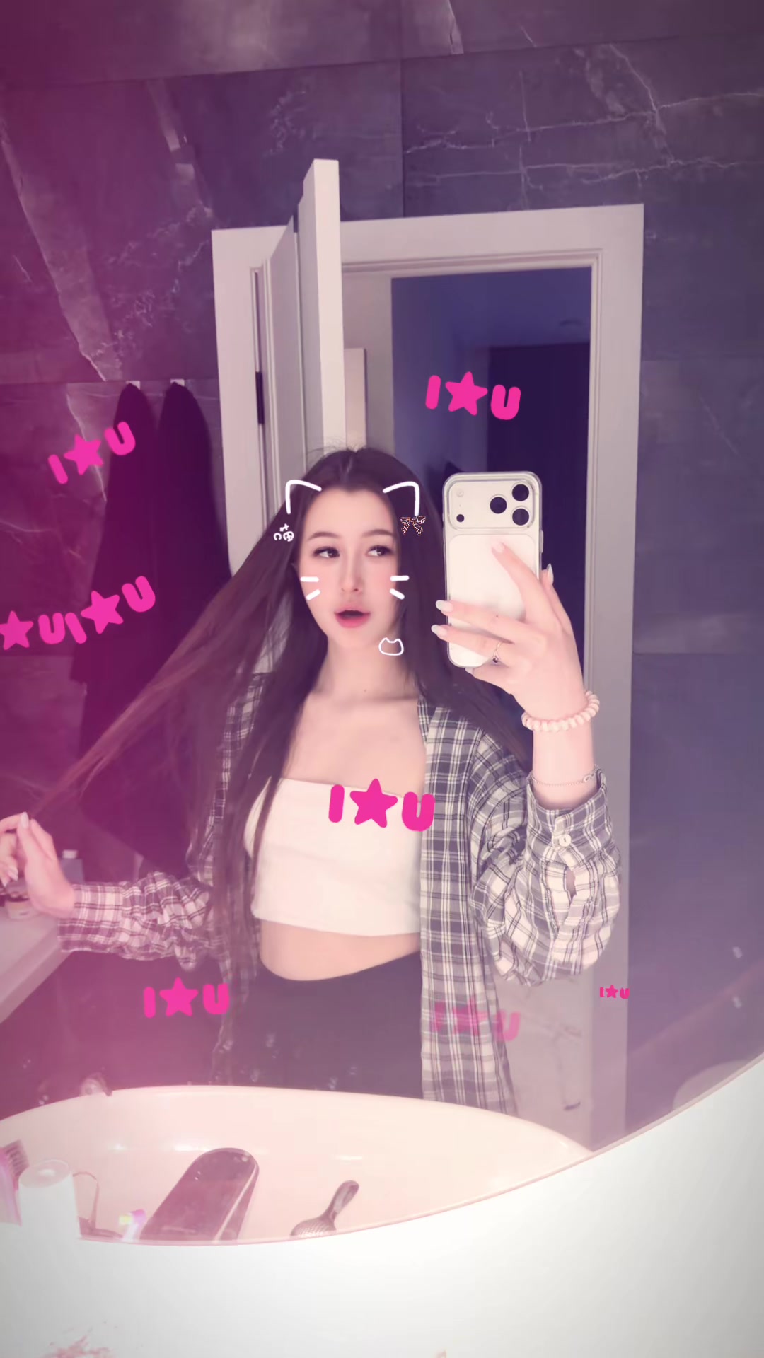 @aaemiliaa