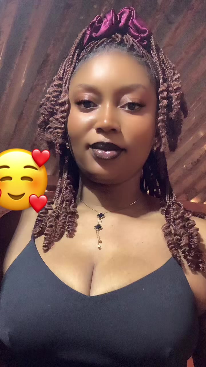 @Ra&iuml;sa la fraise 🍓&hearts;️🥰😘