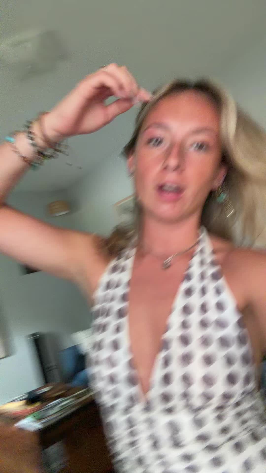 @ariana
