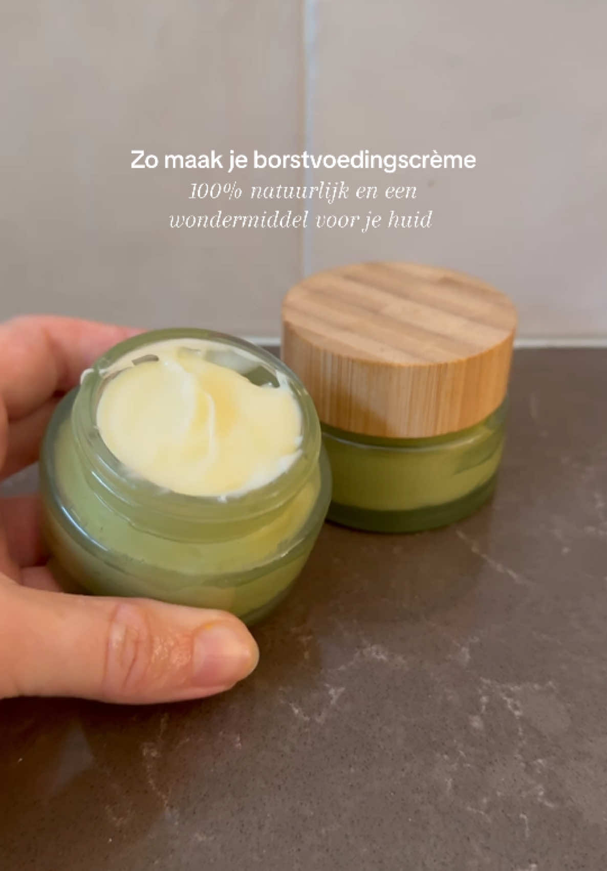 @Birgit Roobol / MOEDER VAN 2