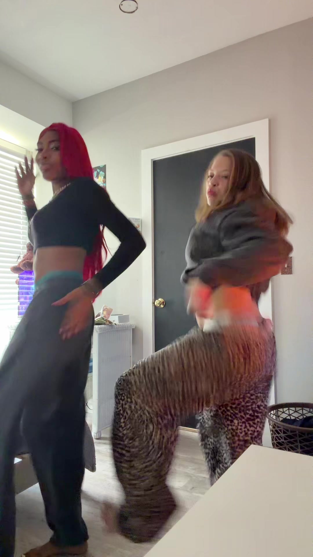 @6✨kissmyass✨7