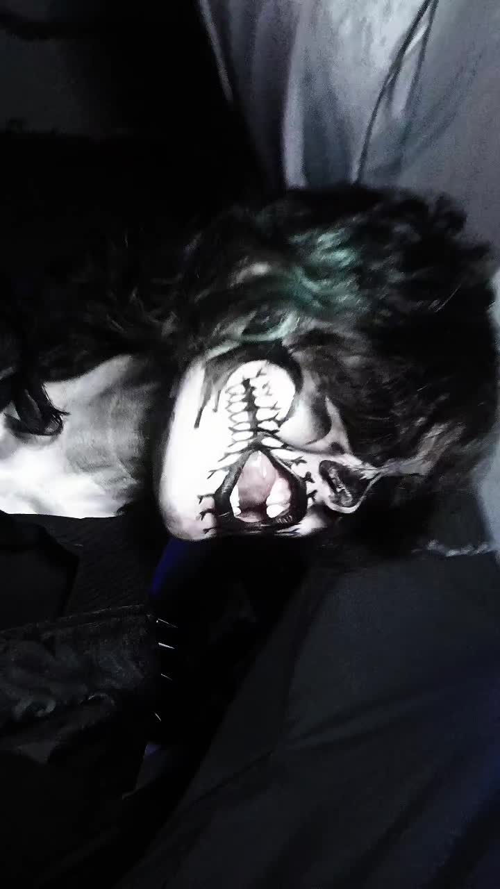 @UrFavGhoul
