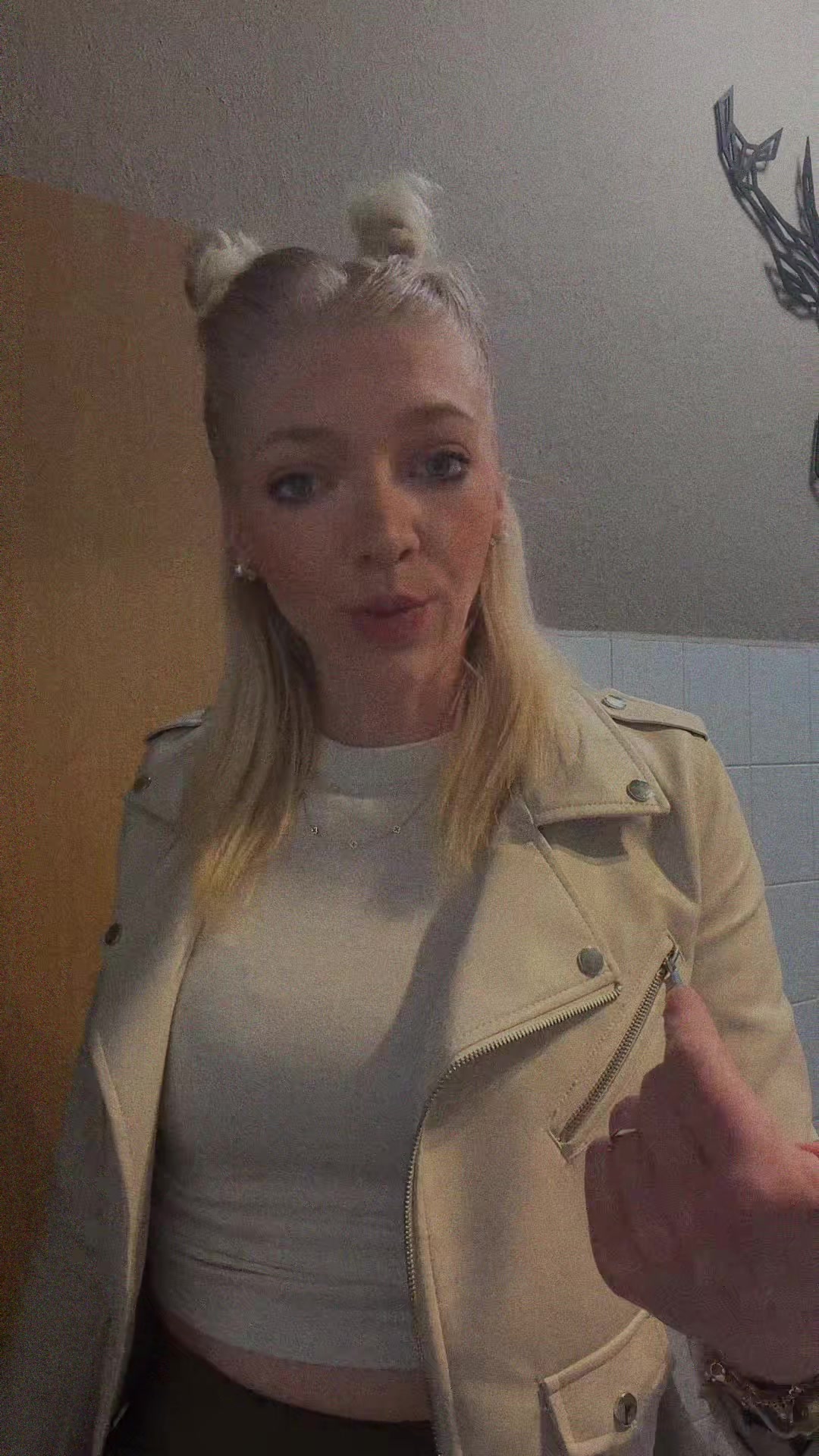 @Annika