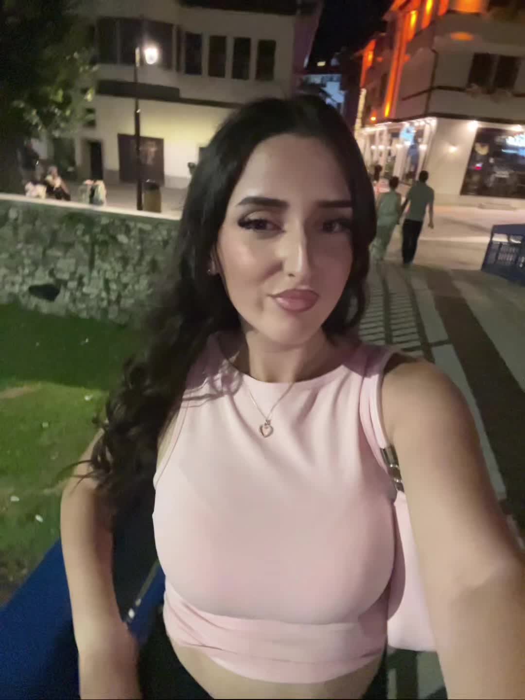 @Fatlinda