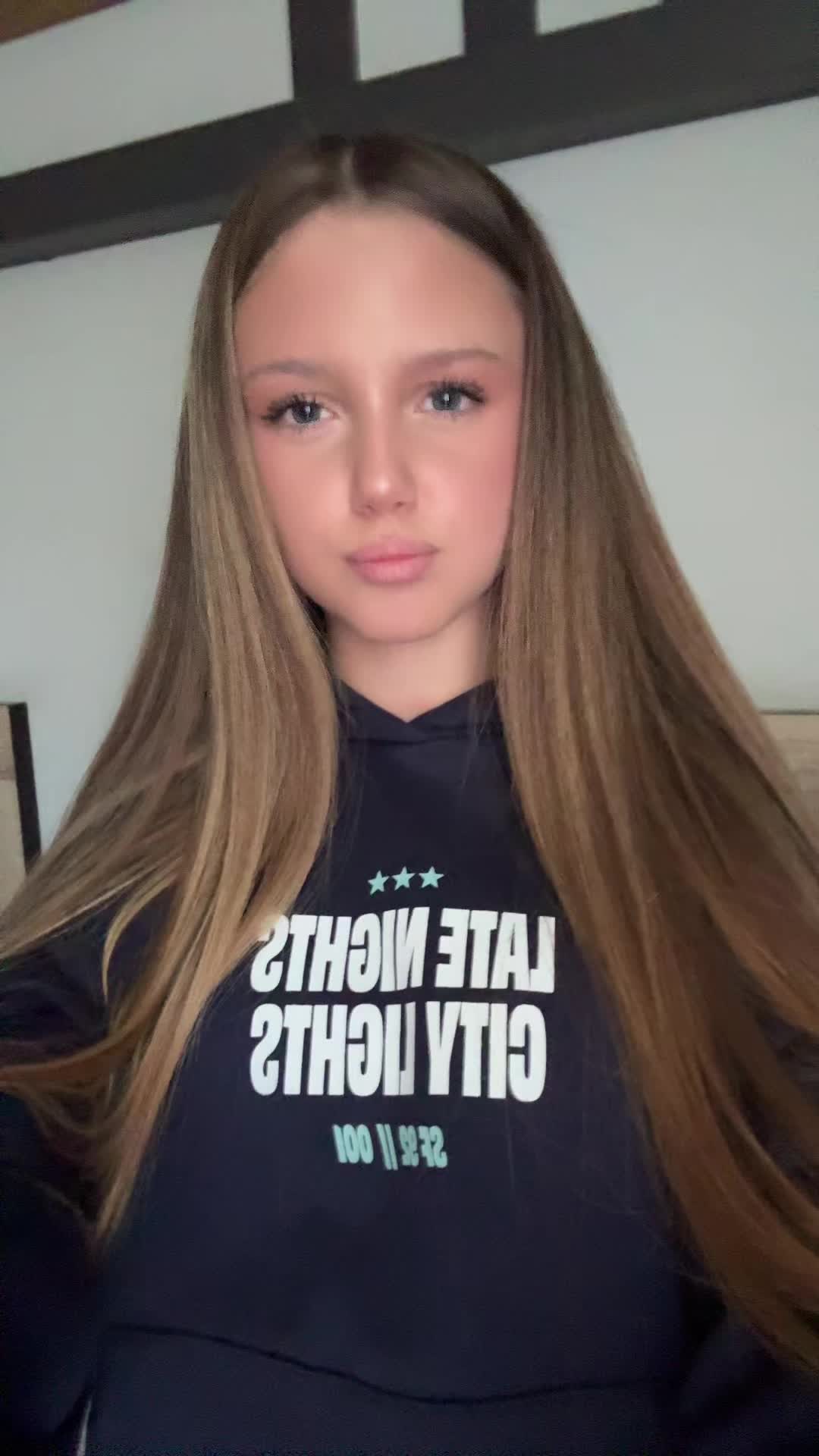 @вишенка🤙🏻