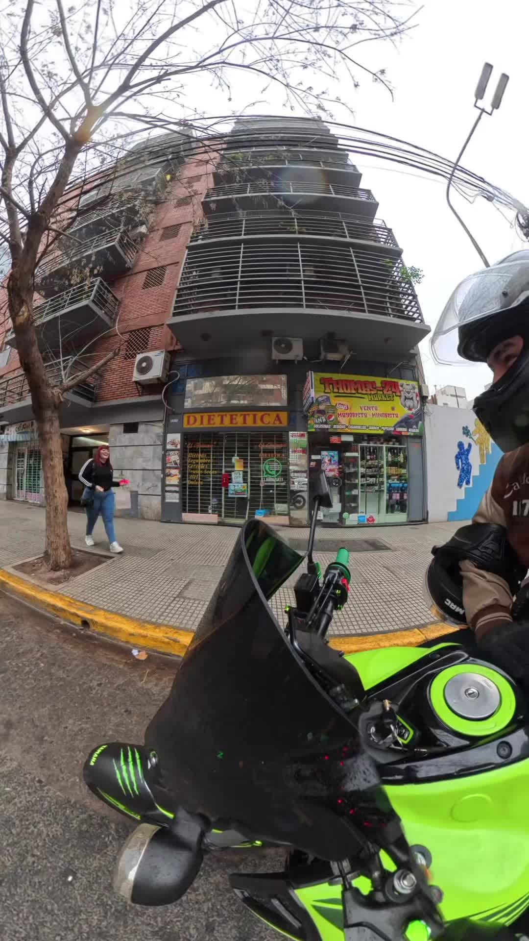 @lauti_motovlog