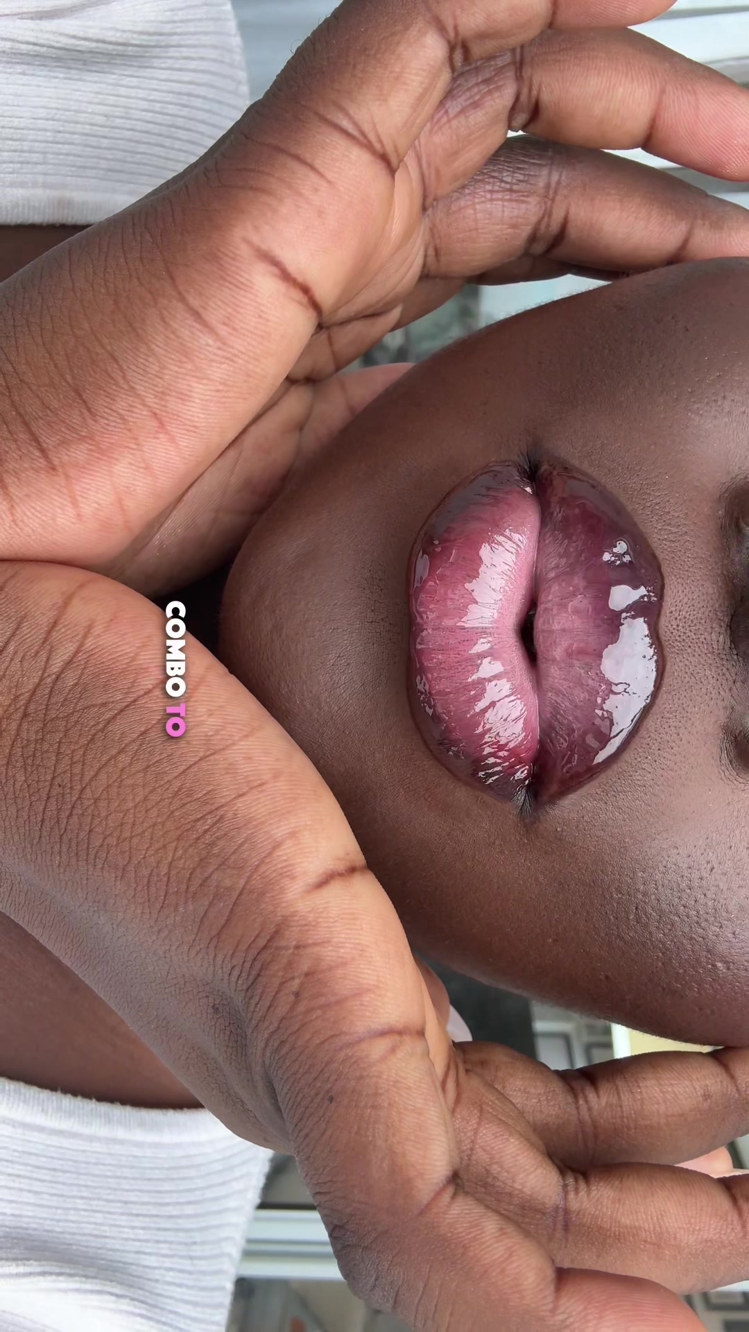 @ADENIKÉ